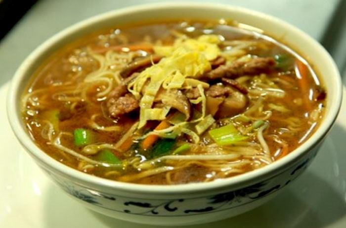 tallarines-carne-sopa